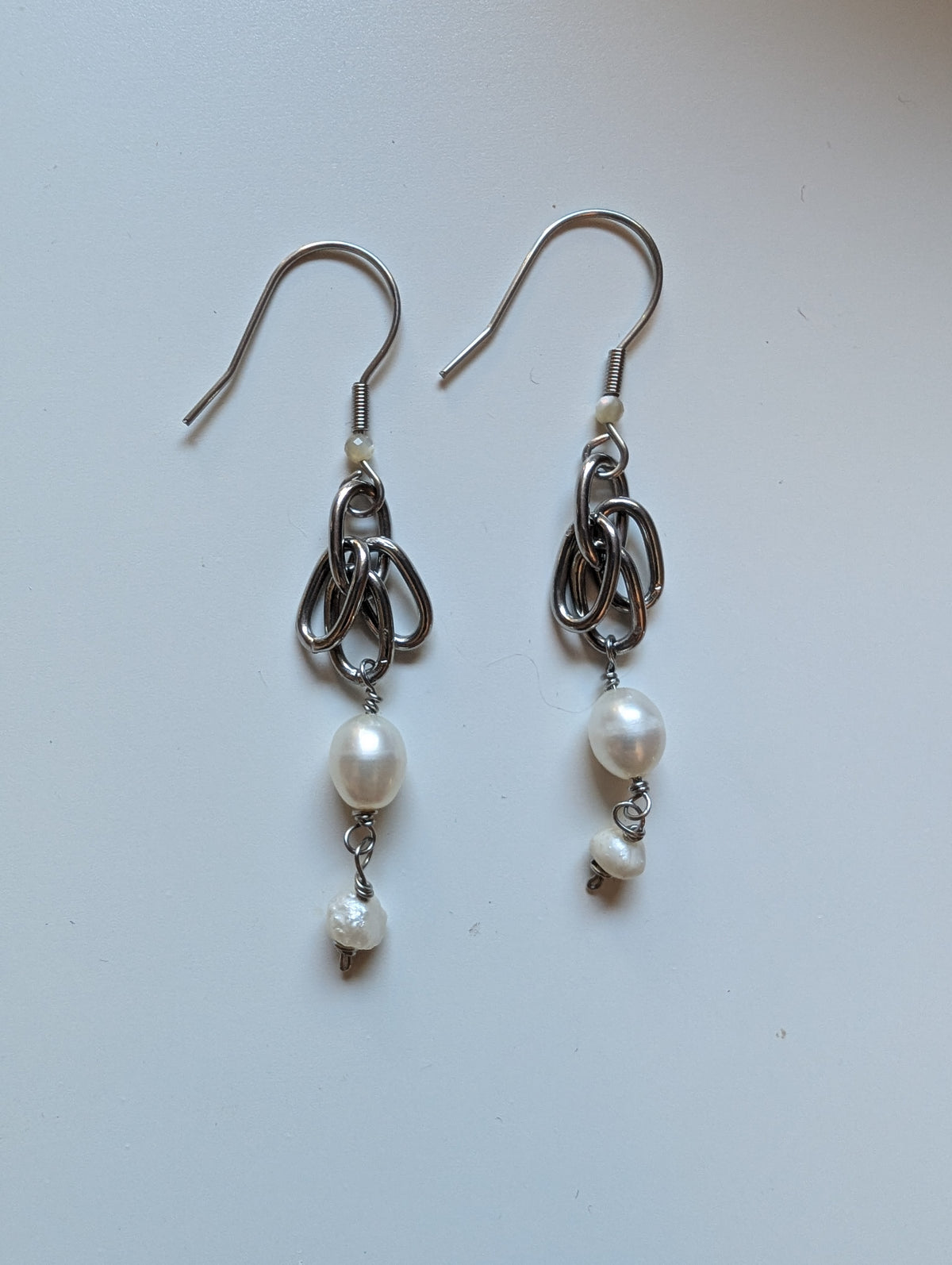 Chain Skirt Pearl Earrings