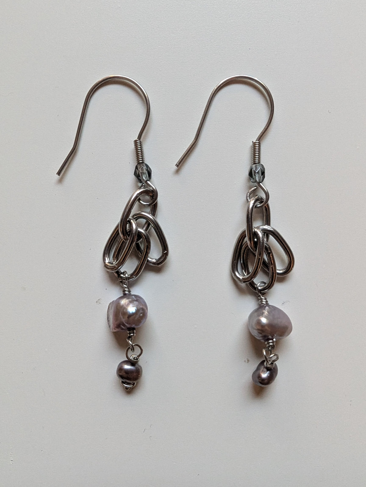 Chain Skirt Pearl Earrings