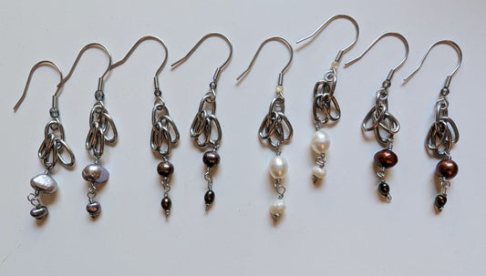 Chain Skirt Pearl Earrings